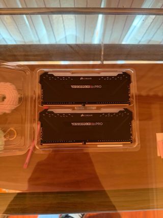 Memoria RAM Corsair Vengeance RGB Pro DDR4 2x8GB