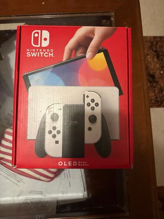 Nintendo Switch OLED Blanca y Negra