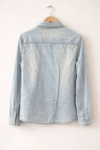 Camisa vaquera azul claro