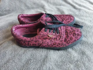 Zapatillas Deeply leopardo burdeos