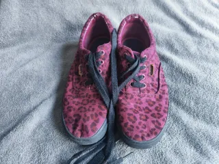 Zapatillas Deeply leopardo burdeos