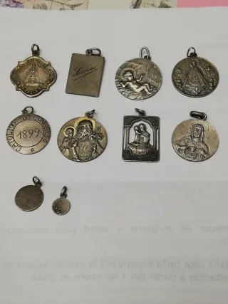 Lote 10 medallas plata.