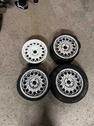 Llantas 4x100 6J ET33 en 14 Pulgadas