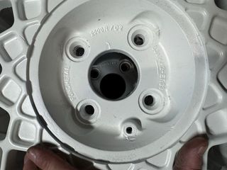 Llantas 4x100 6J ET33 en 14 Pulgadas