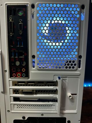PC Gaming i7 6700k GTX 1070 16GB RAM Blanco&Negro