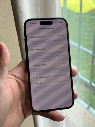 iPhone 16 128GB color negro con caja