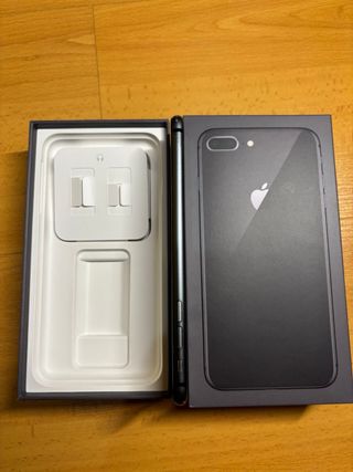 iPhone 8 Plus 64GB Space Gray 78% Batería