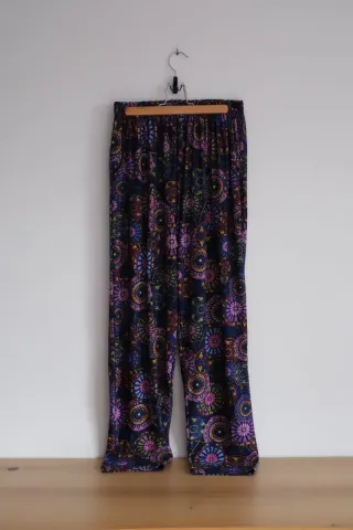 Pantalón estampado floral