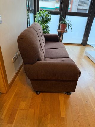 Sofá 3 plazas marrón – muy buen estado – 150 cm