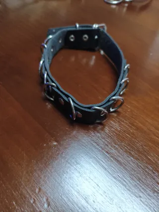 Collar gótico con aro plateado