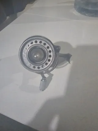 Carrete de pesca antiguo