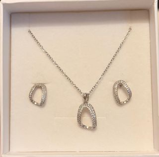 Conjunto Colgante y Pendientes: plata y circonita
