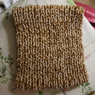 Cuello de lana abrigado tejido por mi