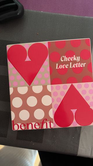 Benefit Cheeky Love Letter Caja de Maquillaje