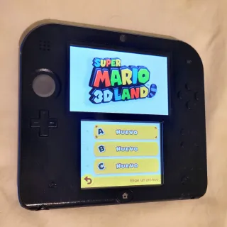 Nintendo 2DS 64GB + Pokémon, Mario Kart 7, Zelda