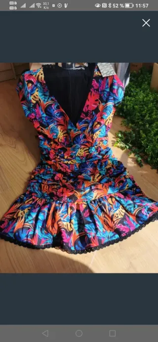 Vestido Camaleónica Estampado Tropical