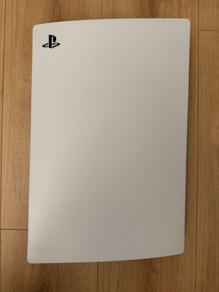 Playstation 5 con 2 mandos