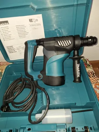 Martillo Makita HR2811FT 800W SDS Plus
