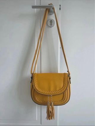 Borsa a tracolla gialla con treccia