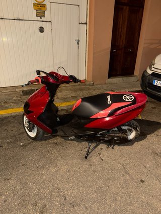 Yamaha Jog RR Scooter Automática Roja