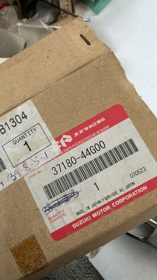 Antena para Suzuki, GSR 600. Ref 37180-44G00