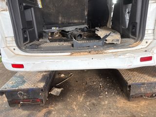 PARAGOLPES TRASERO FORD TRANSIT COURIER (C4A)
