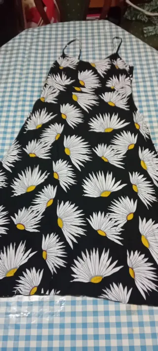 Vestido largo estampado floral.