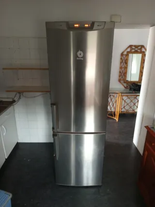 Frigorífico, nevera+congelador Balay Combi Inox A+