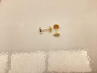 pendientes oro 18k con piedra