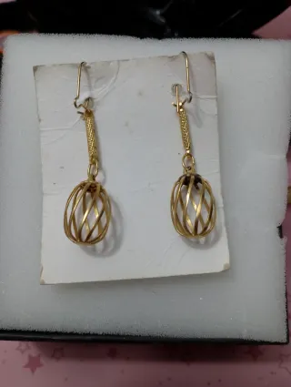 Orecchini pendenti dorati anni '80