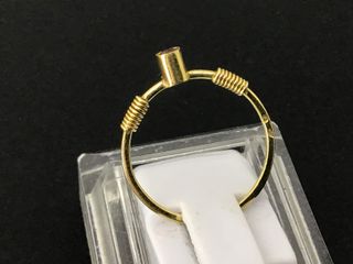 anillo oro 18k con piedra con circonita