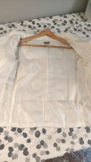 Chaqueta Naf Naf blanca