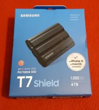 Samsung T7 Shield 4TB SSD Portátil