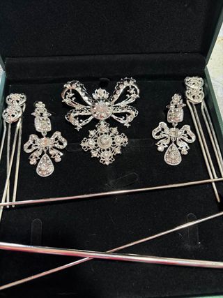 Aderezo de plata para adulta