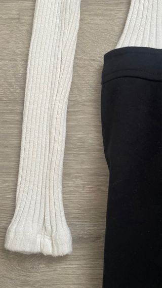 Vestido de punto blanco y negro