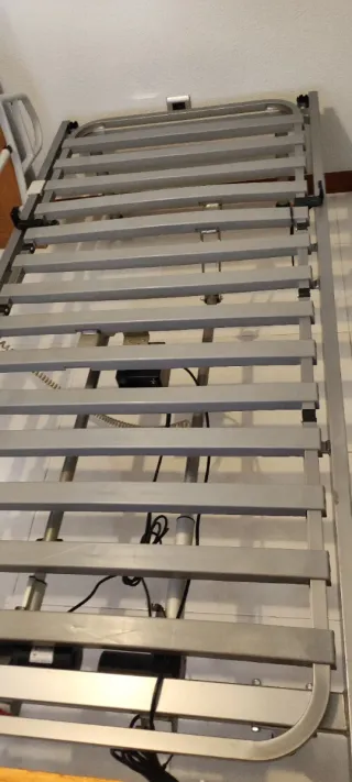 Cama articulada eléctrica