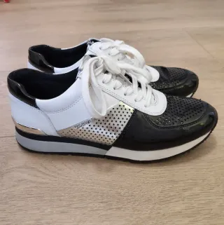 Zapatillas Michael Kors Piel Blancas y Negras