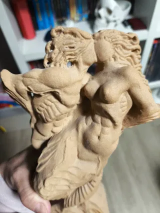 Estatua enamorados cerámica