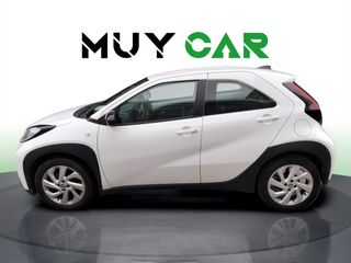 Toyota Aygo X Cross 1.0 VVT-I Play 53 kW (72 CV)