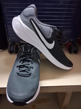 Scarpe Nike Revolution 7 Uomo Taglia 46