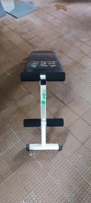 Banco de abdominales negro