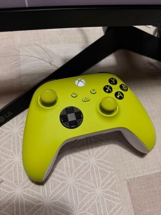 Xbox Series S + Monitor Gaming LG ultragear