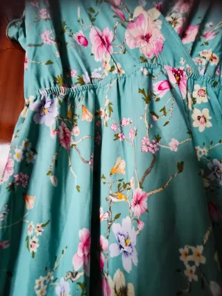 Vestido estampado floral talla M