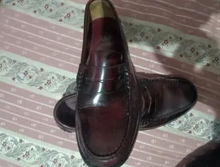 Zapatos de vestir de cuero marrón