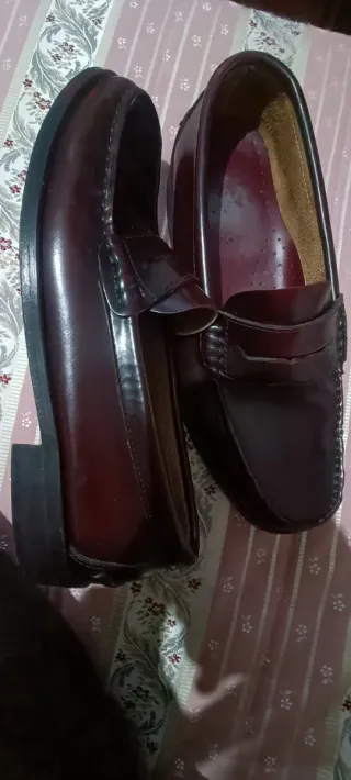 Zapatos de vestir de cuero marrón