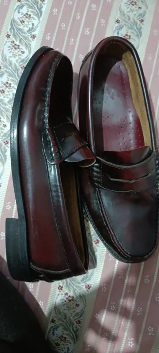 Zapatos de vestir de cuero marrón