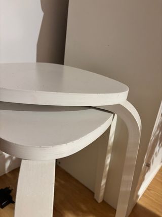 Juego 2 bancos auxiliares blancos