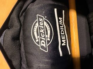 Plumifero Dickies Negro y Gris