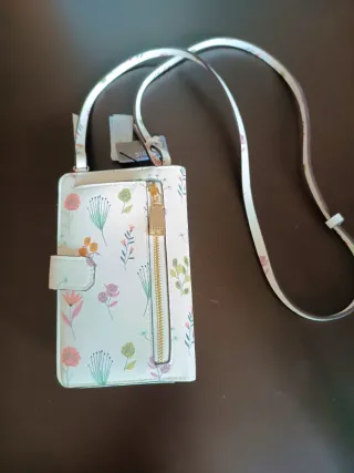 Bolso  porta móvil sin estrenar