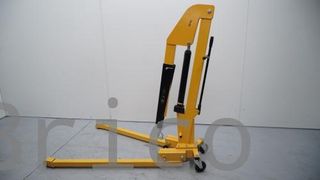 Grúa Plegable - 1000 Kg